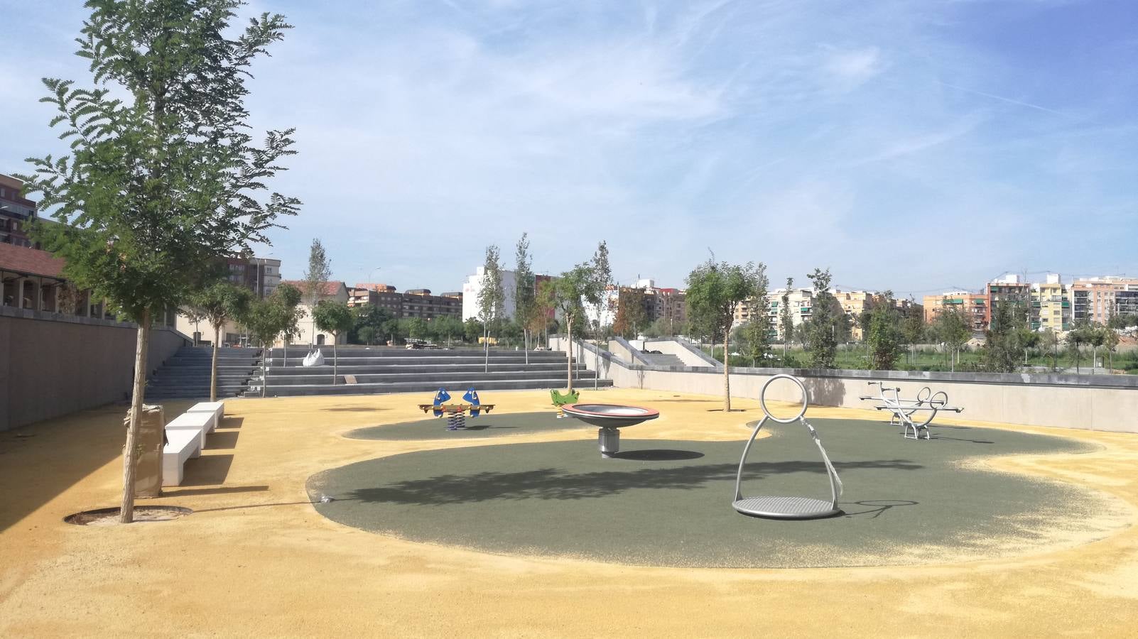 El Parque Central de Valencia comienza a ser una realidad. El avance de las obras ya permite ver cómo será uno de los pulmones de la ciudad y otro punto de encuentro para el deporte y el ocio.