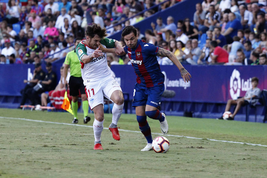 Estas son las mejores imágenes que deja el partido de la jornada 7 de la Liga ern el Ciutat de València