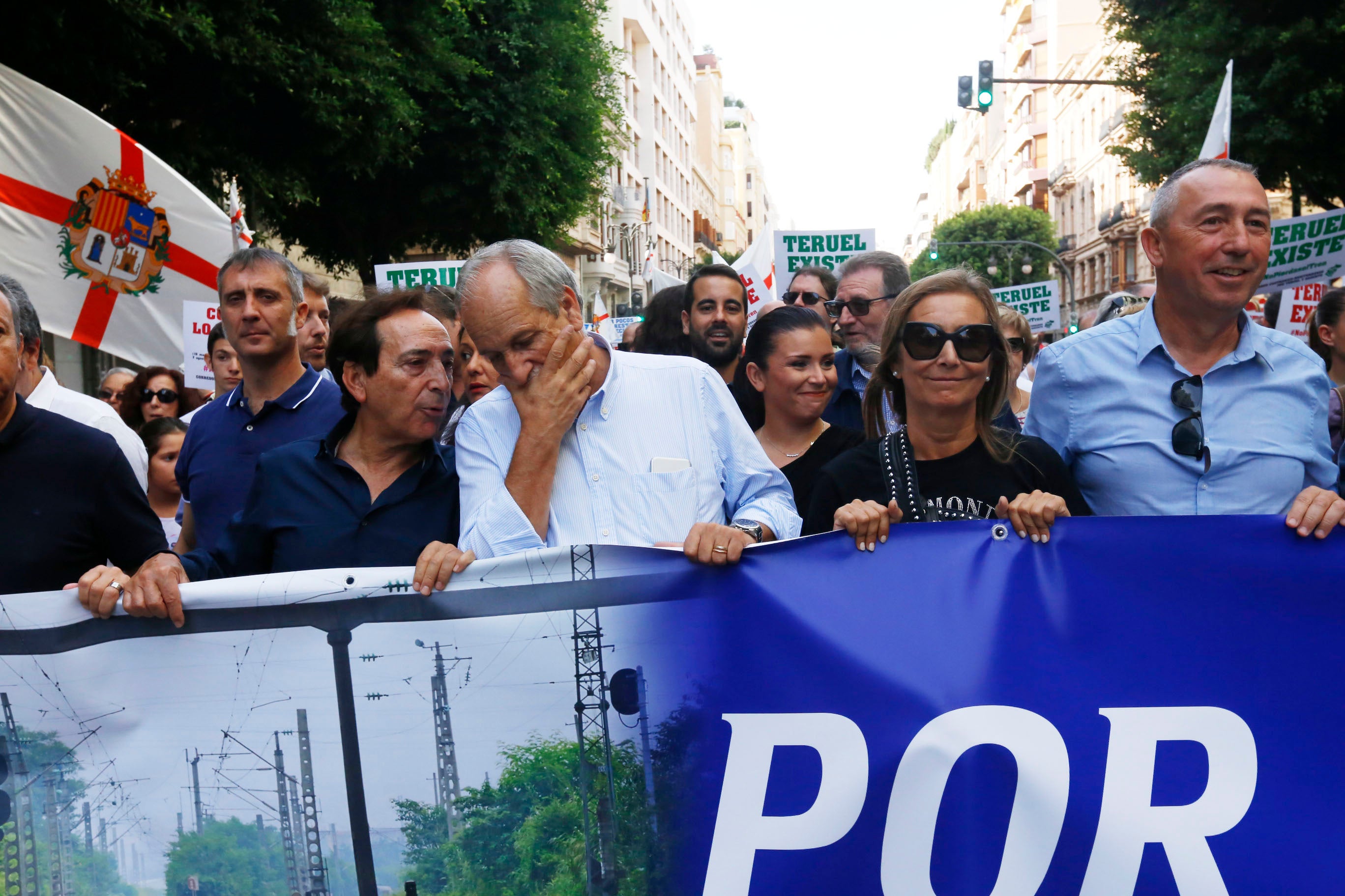 Fotos: Manifestación por el Corredor Cantábrico-Mediterráneo en Valencia