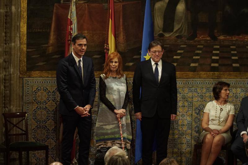 El presidente del Gobierno, Pedro Sánchez, ha puesto a la Comunitat Valenciana como ejemplo de «la mejor España», «la que se construye desde el diálogo y desde la suma de voluntades, la que prima la convivencia sobre el agravio territorial». Sánchez ha participado en el acto institucional de entrega de distinciones de la Generalitat Valenciana por el 9 d'Octubre.