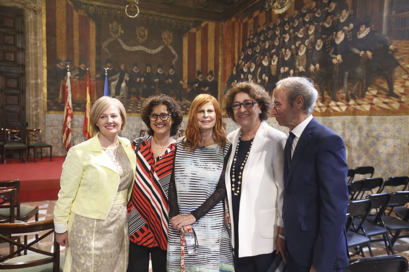 El presidente del Gobierno, Pedro Sánchez, ha puesto a la Comunitat Valenciana como ejemplo de «la mejor España», «la que se construye desde el diálogo y desde la suma de voluntades, la que prima la convivencia sobre el agravio territorial». Sánchez ha participado en el acto institucional de entrega de distinciones de la Generalitat Valenciana por el 9 d'Octubre.