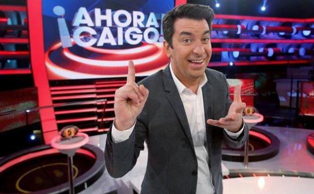 Arturo Valls presenta Ahora caigo. 