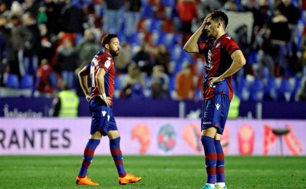 Chema, en un partido con el Levante. 