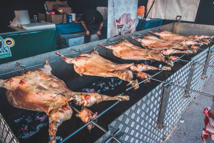 El mayor festival de carne, brasa y fiesta de España se celebra del 12 al 14 de octubre en La Marina Real de Valencia.