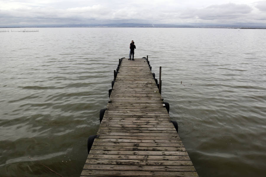 El Ayuntamiento de Valencia llegó a temer espectacular aumento del nivel de la Albufera. Hubo que abrir las compuertas y activar las bombas de achique para controlar el ascenso del nivel del lago.