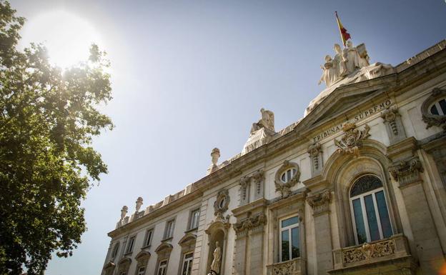 Fachada principal del Tribunal Supremo en Madrid.