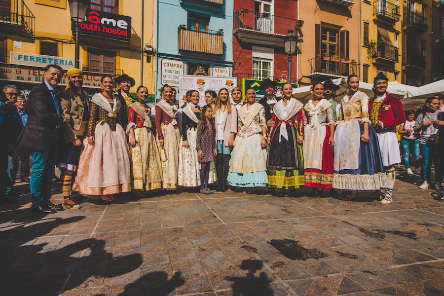 Nunca se había celebrado un acto con semejantes características. Hasta ocho falleras mayores de Valencia, de la última década, estaban confirmadas para danzar ante la Lonja de la Seda de la ciudad de Valencia. El acto se ha celebrado dentro del 150 aniversario de la Falla plaza del Doctor Collado y han participado Pilar Giménez (FMV 2010), Sandra Muñoz (FMV 2012), Begoña Jiménez (FMV 2013), Carmen Sancho (FMV 2014), Estefanía López (FMV 2015), Alicia Moreno (FMV 2016), Raquel Alario (2017) y Rocio Gil (FMV 2018).