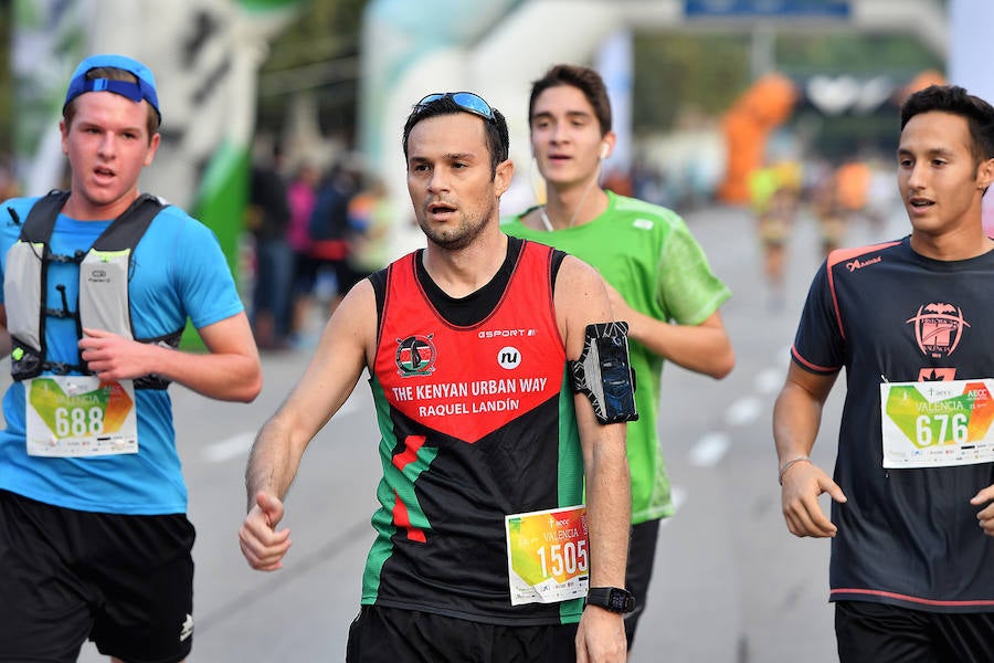 Un total de 10.049 personas han participado en 'Valencia contra el Cáncer' este 21 de octubre, una III edición de récord que ha logrado recaudar 50.245€ para luchar contra la enfermedad. En lo que llevamos de 2018, RunCáncer ya alcanza los 255.556€ de recaudación que se destinarán íntegramente a proyectos de investigación oncológica