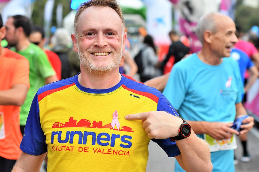 Un total de 10.049 personas han participado en 'Valencia contra el Cáncer' este 21 de octubre, una III edición de récord que ha logrado recaudar 50.245€ para luchar contra la enfermedad. En lo que llevamos de 2018, RunCáncer ya alcanza los 255.556€ de recaudación que se destinarán íntegramente a proyectos de investigación oncológica