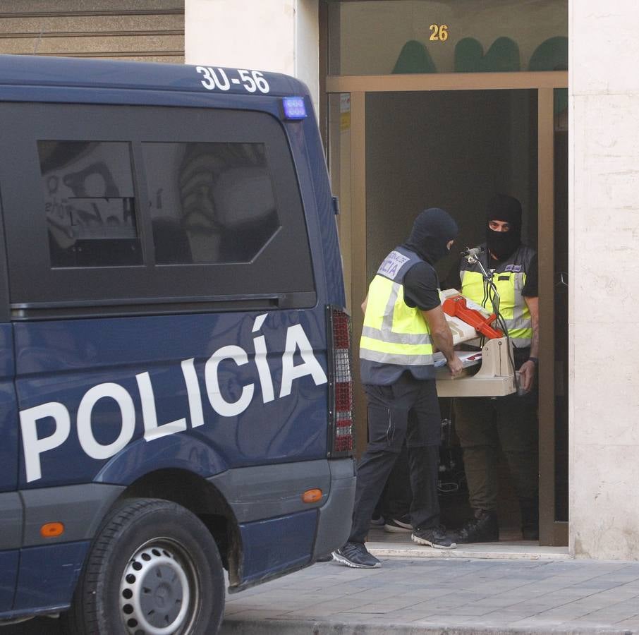 Fotos: La Policía detiene a dos yihadistas en Alaquàs y Cocentaina