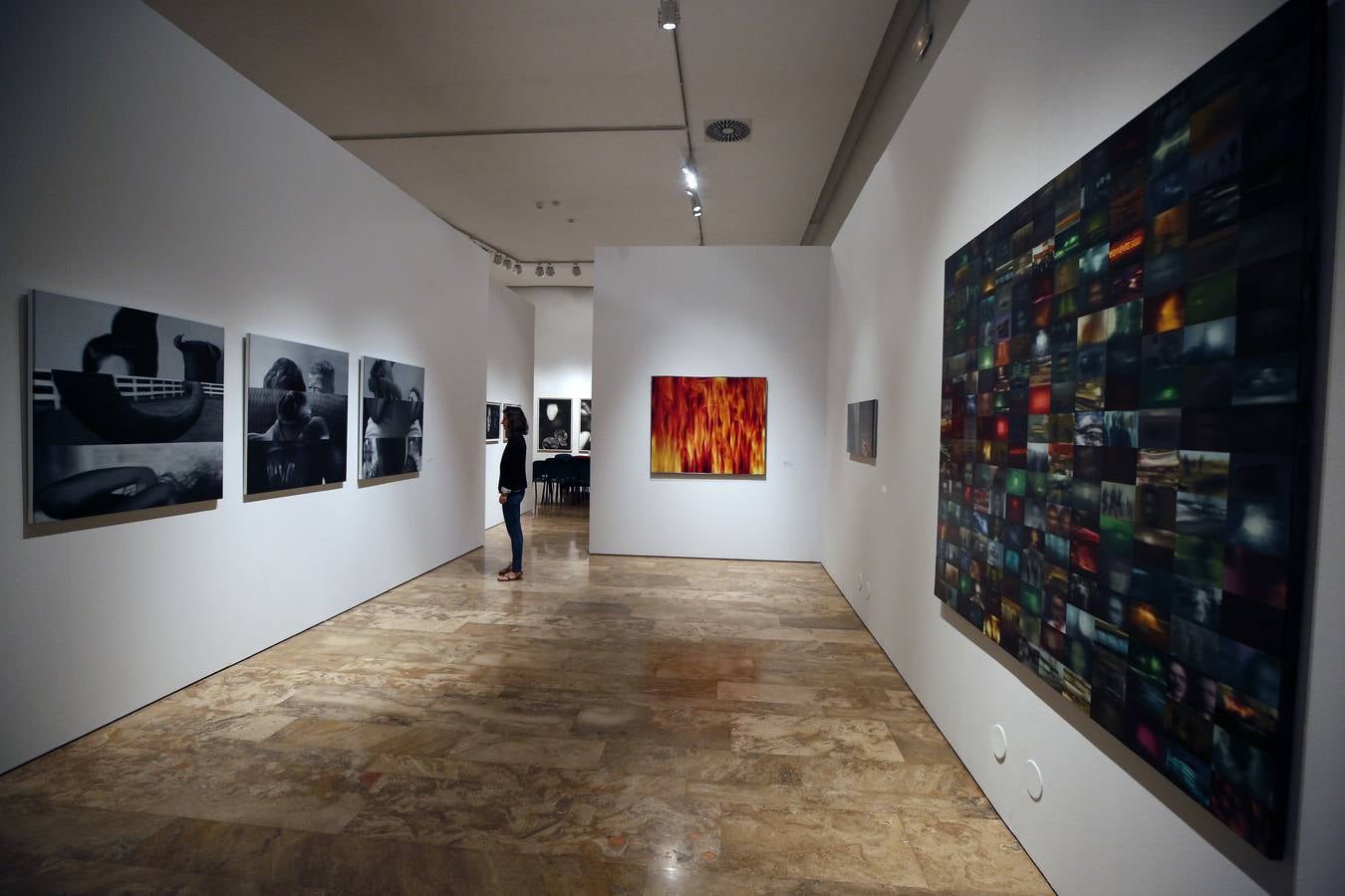 Las obras que se exponen en el segundo espacio son de la serie "Palimpsestos", una selección entre más de doscientas obras que el autor inició en 2011 y ha prolongado hasta 2018, "realizadas a base de tapar, descubrir y crear imágenes superpuestas que desvelan y ocultan su sentido".