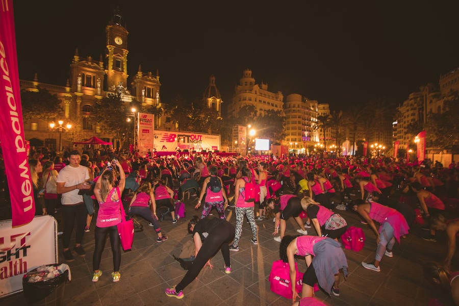 Miles de personas han acudido al evento que se ha celebrado en la plaza del Ayuntamiento de Valencia