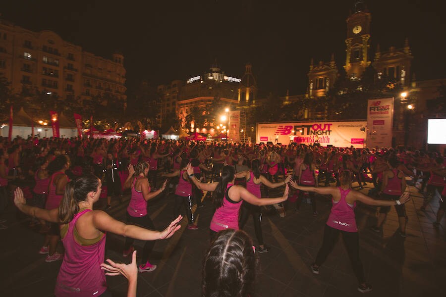 Miles de personas han acudido al evento que se ha celebrado en la plaza del Ayuntamiento de Valencia