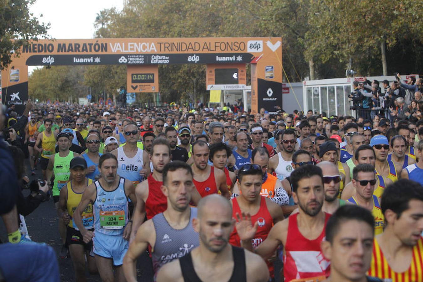 Más de 15.500 corredores participan en una prueba rapidísima que ya ostentaba el récord mundial femenino.