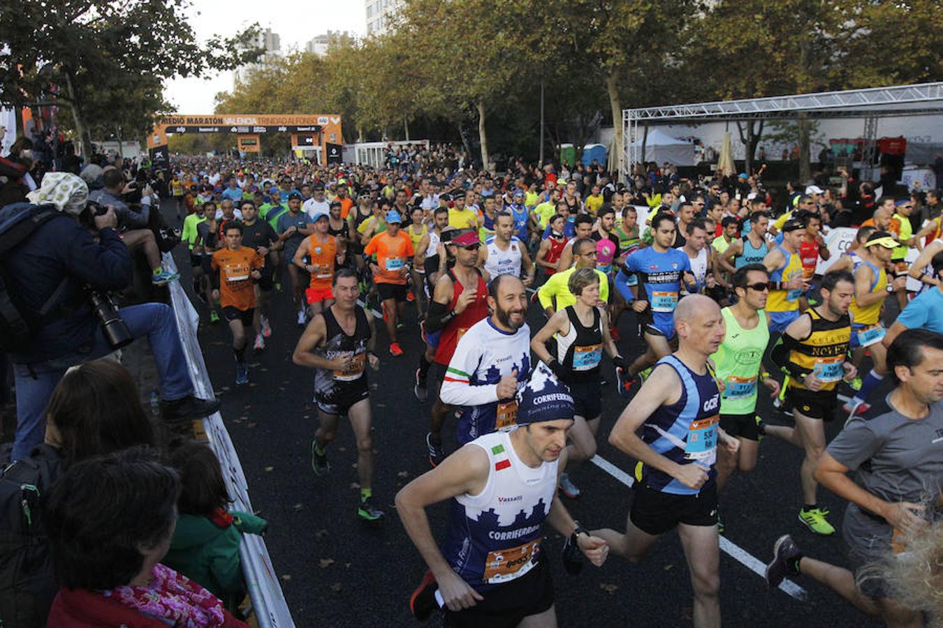 Más de 15.500 corredores participan en una prueba rapidísima que ya ostentaba el récord mundial femenino.