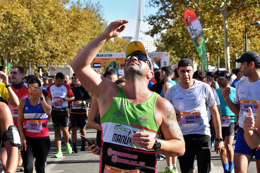 Fotos: Búscate en la llegada a la meta en la Medio Maratón de Valencia
