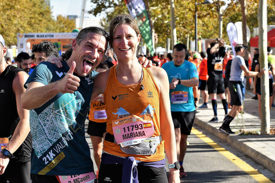 Fotos: Búscate en la llegada a la meta en la Medio Maratón de Valencia