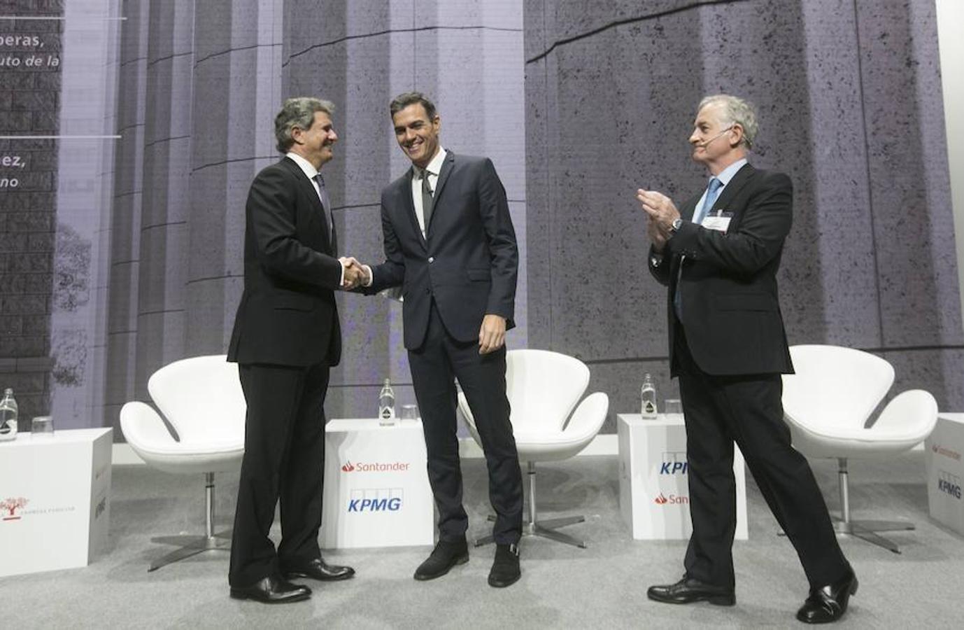 Fotos: El rey Felipe VI inaugura el XXI Congreso Nacional de Empresa Familiar en Valencia