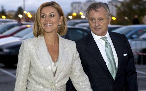 María Dolores de Cospedal, y su esposo, Ignacio López.
