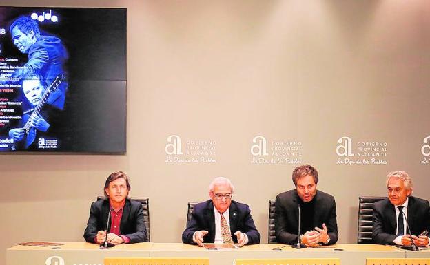 Presentación de la quinta edición del Día de la Guitarra Española en Alicante.