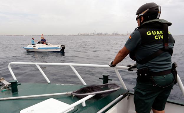 Un patrullera del Servicio Marítimo de la Guardia Civil, en una imagen de archivo, en Valencia.