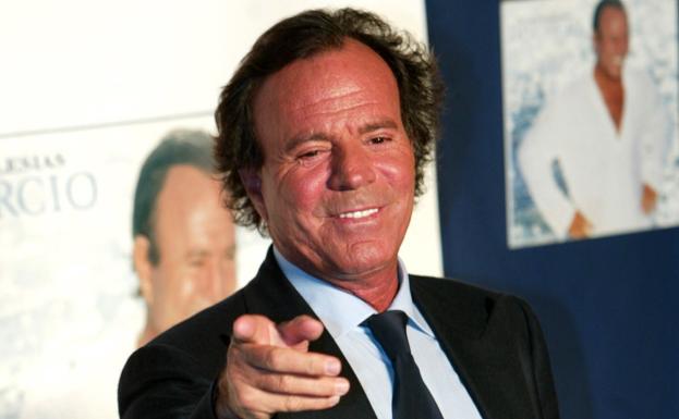 Julio Iglesias se niega a hacerse la prueba de ADN para demostrar la paternidad de su hijo valenciano