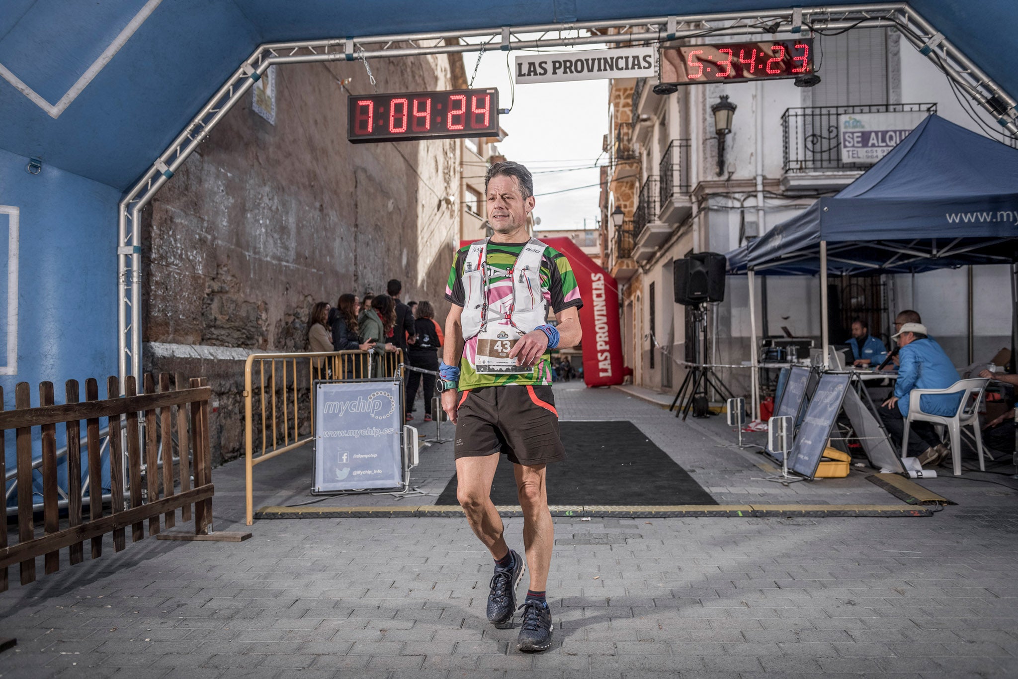 Galería de fotos de la llegada a meta de la carrera de 55 kilómetros del Trail de Montanejos 2018 