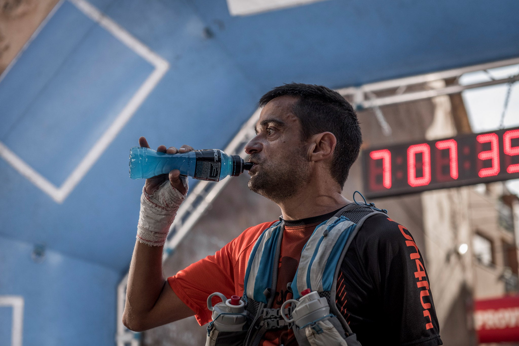 Galería de fotos de la llegada a meta de la carrera de 55 kilómetros del Trail de Montanejos 2018 