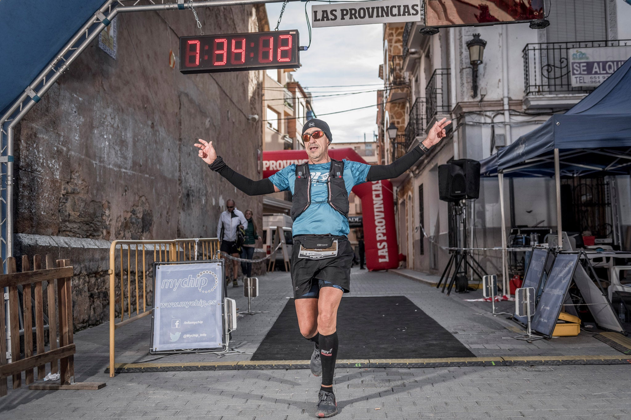 Galería de fotos de la llegada a meta de la carrera de 55 kilómetros del Trail de Montanejos 2018 