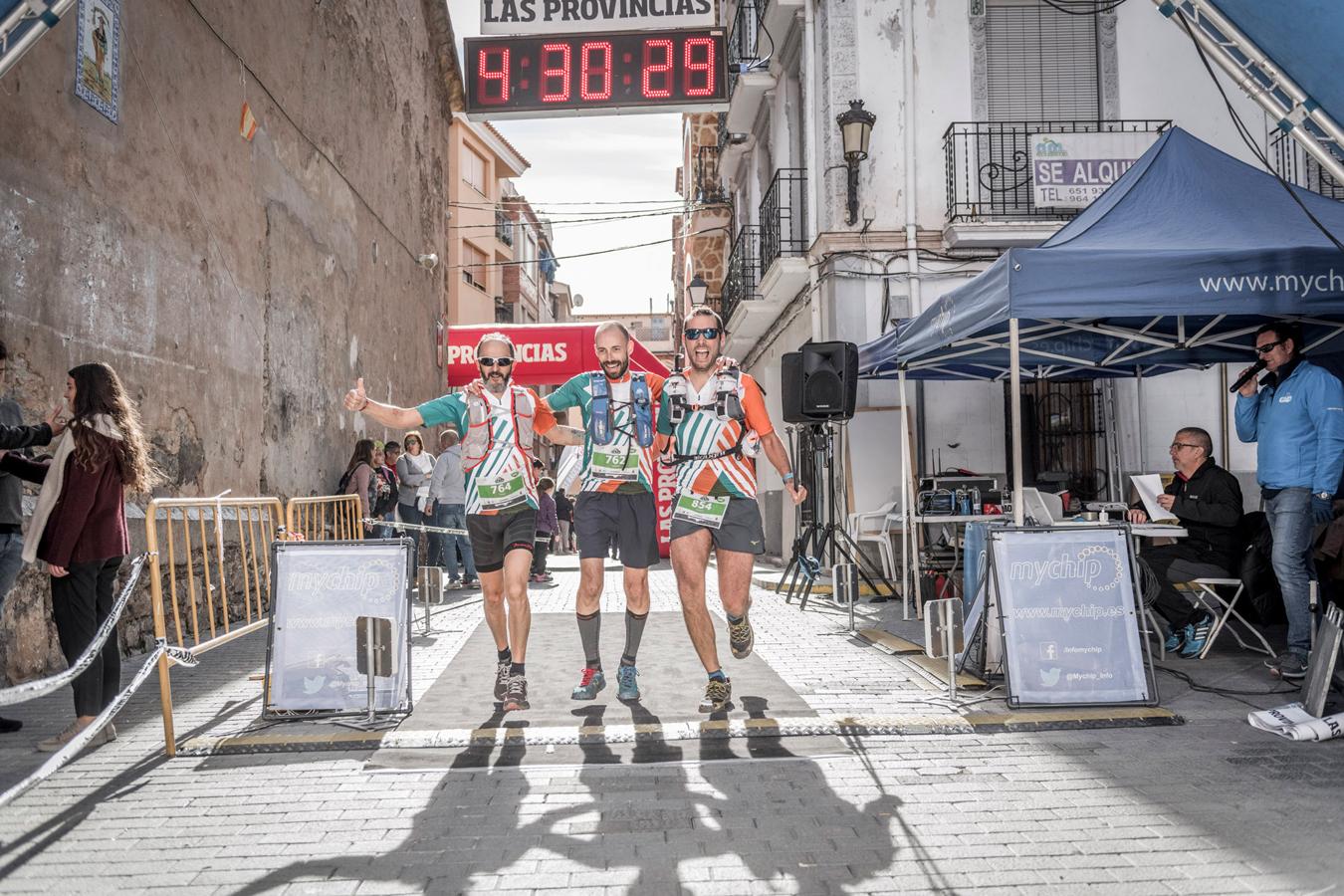 Galería de fotos de la llegada a meta de la carrera de 30 kilómetros del Trail de Montanejos 2018