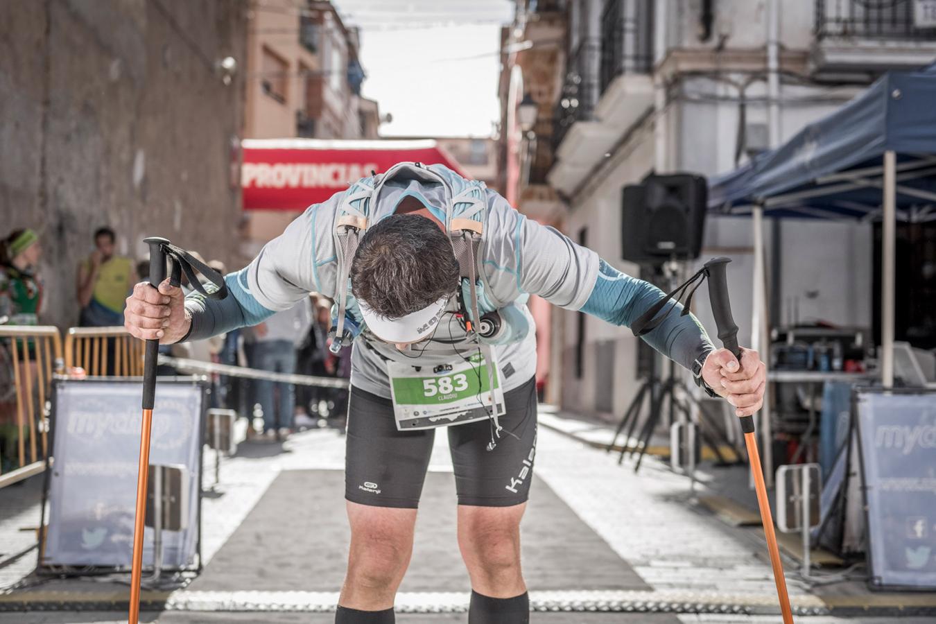 Galería de fotos de la llegada a meta de la carrera de 30 kilómetros del Trail de Montanejos 2018