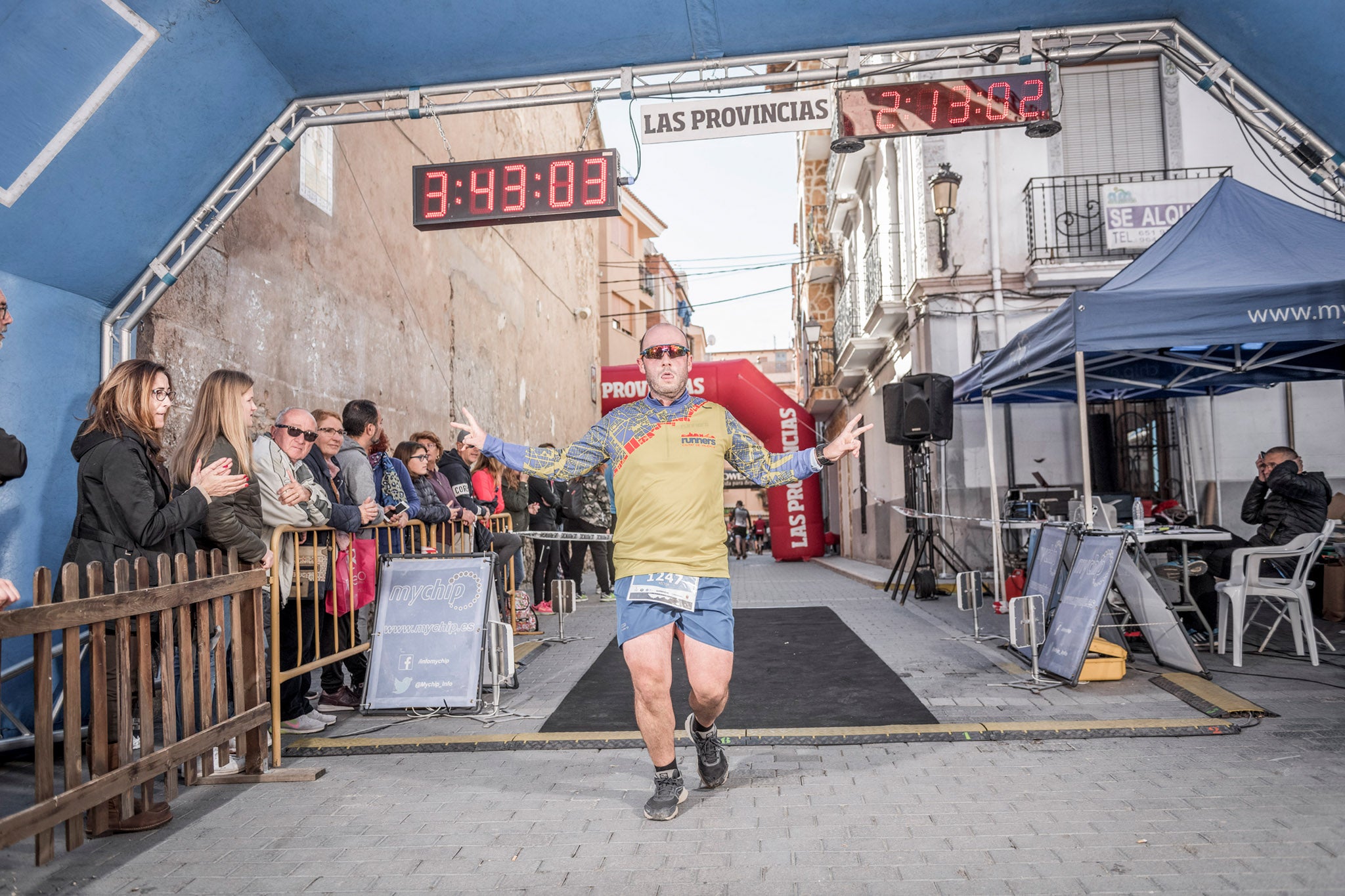 Galería de fotos de la llegada a meta de la carrera de 15 kilómetros del Trail de Montanejos 2018