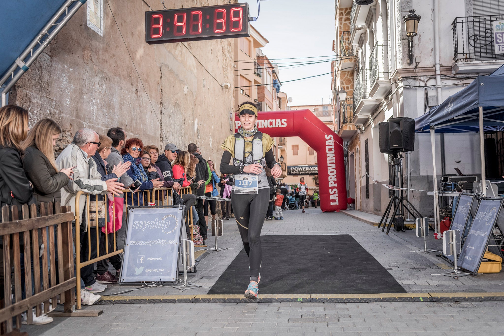 Galería de fotos de la llegada a meta de la carrera de 15 kilómetros del Trail de Montanejos 2018