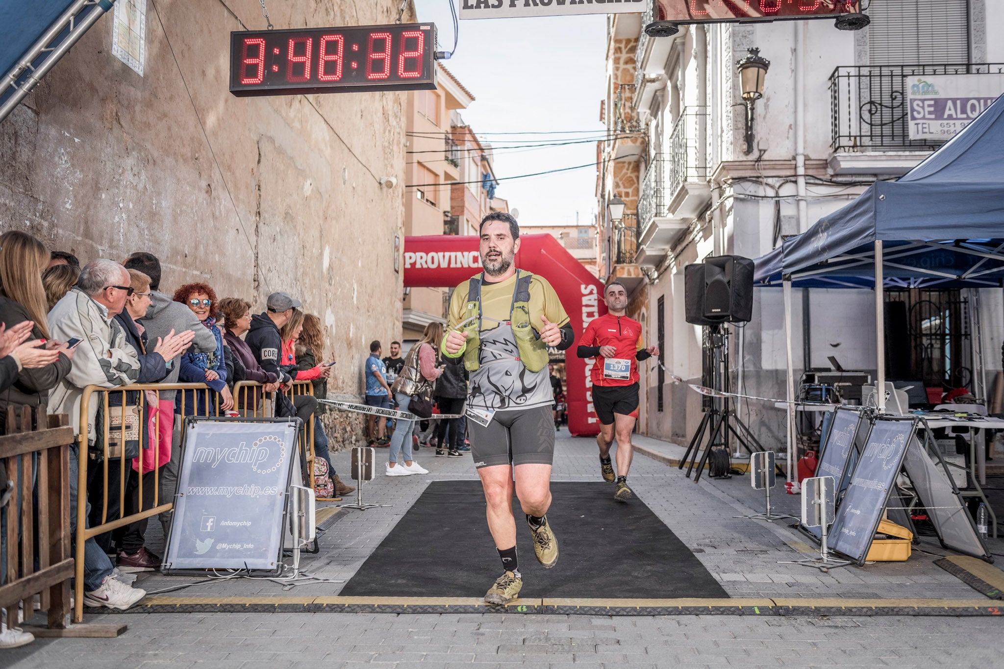 Galería de fotos de la llegada a meta de la carrera de 15 kilómetros del Trail de Montanejos 2018