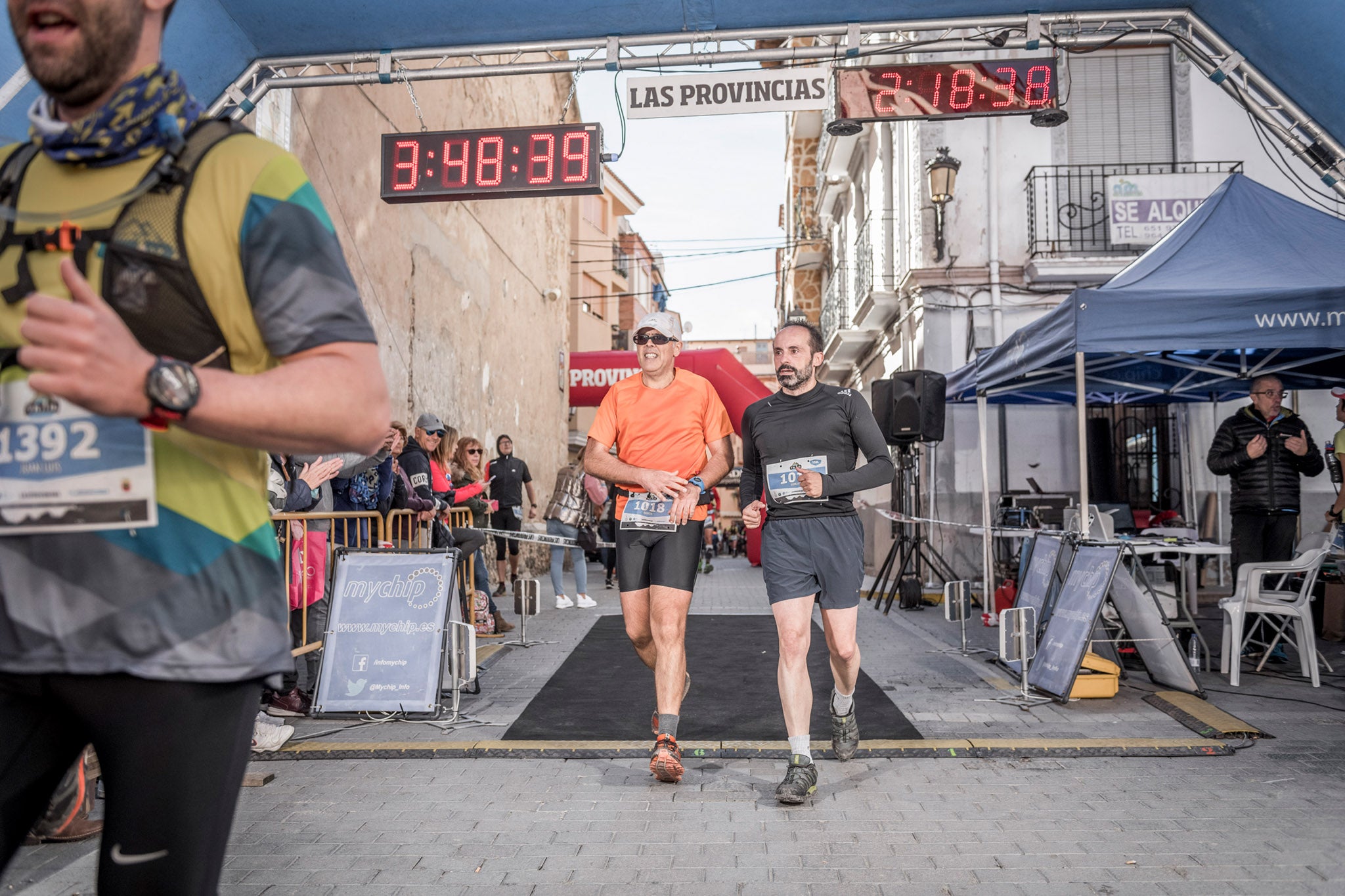 Galería de fotos de la llegada a meta de la carrera de 15 kilómetros del Trail de Montanejos 2018