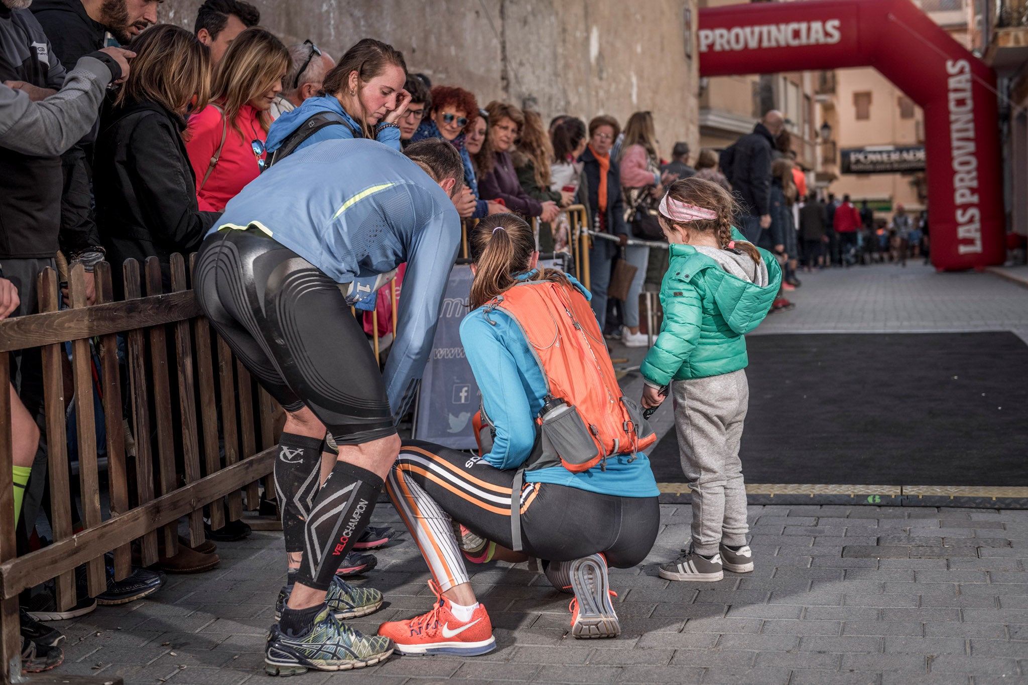 Galería de fotos de la llegada a meta de la carrera de 15 kilómetros del Trail de Montanejos 2018