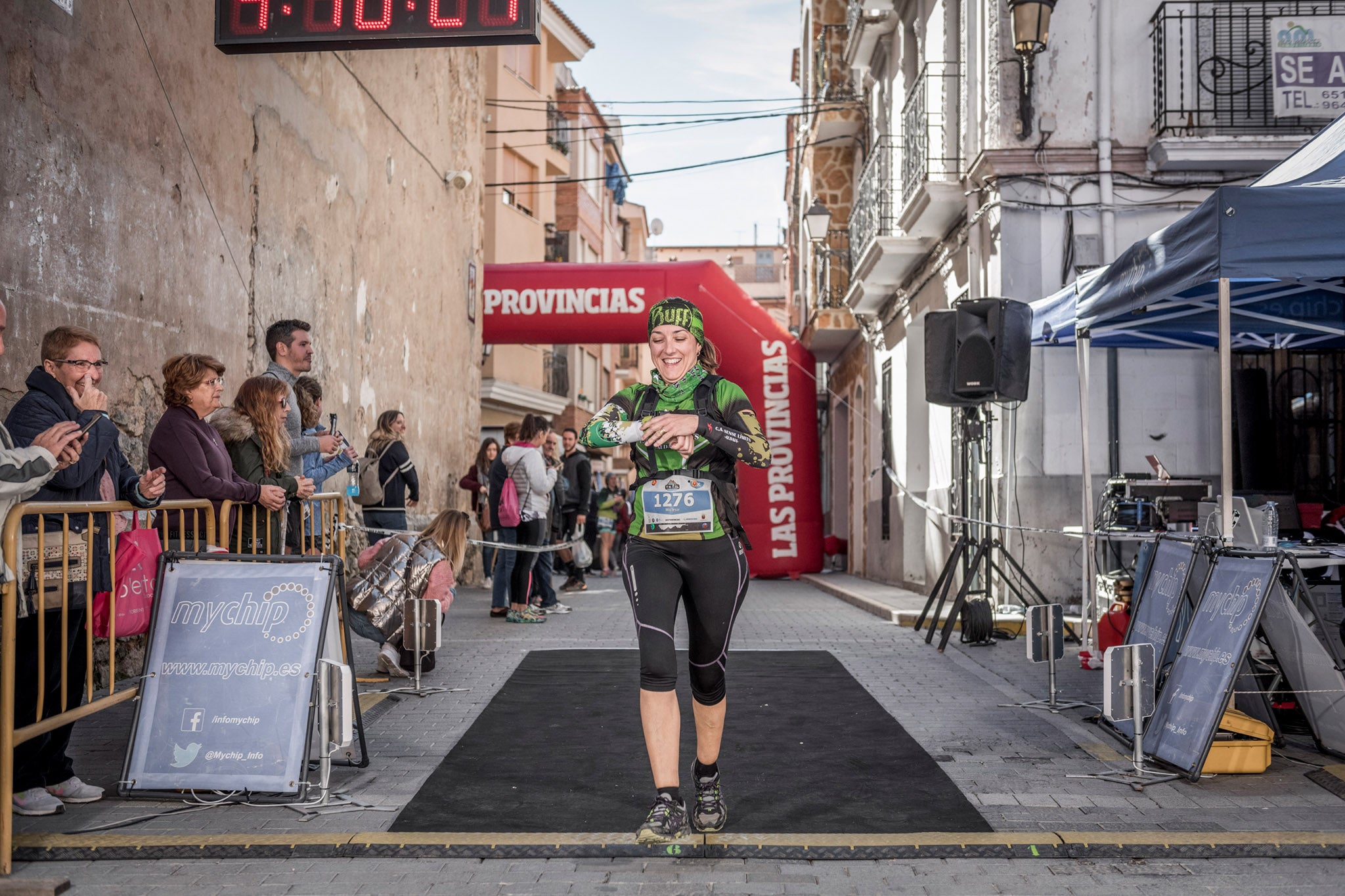 Galería de fotos de la llegada a meta de la carrera de 15 kilómetros del Trail de Montanejos 2018