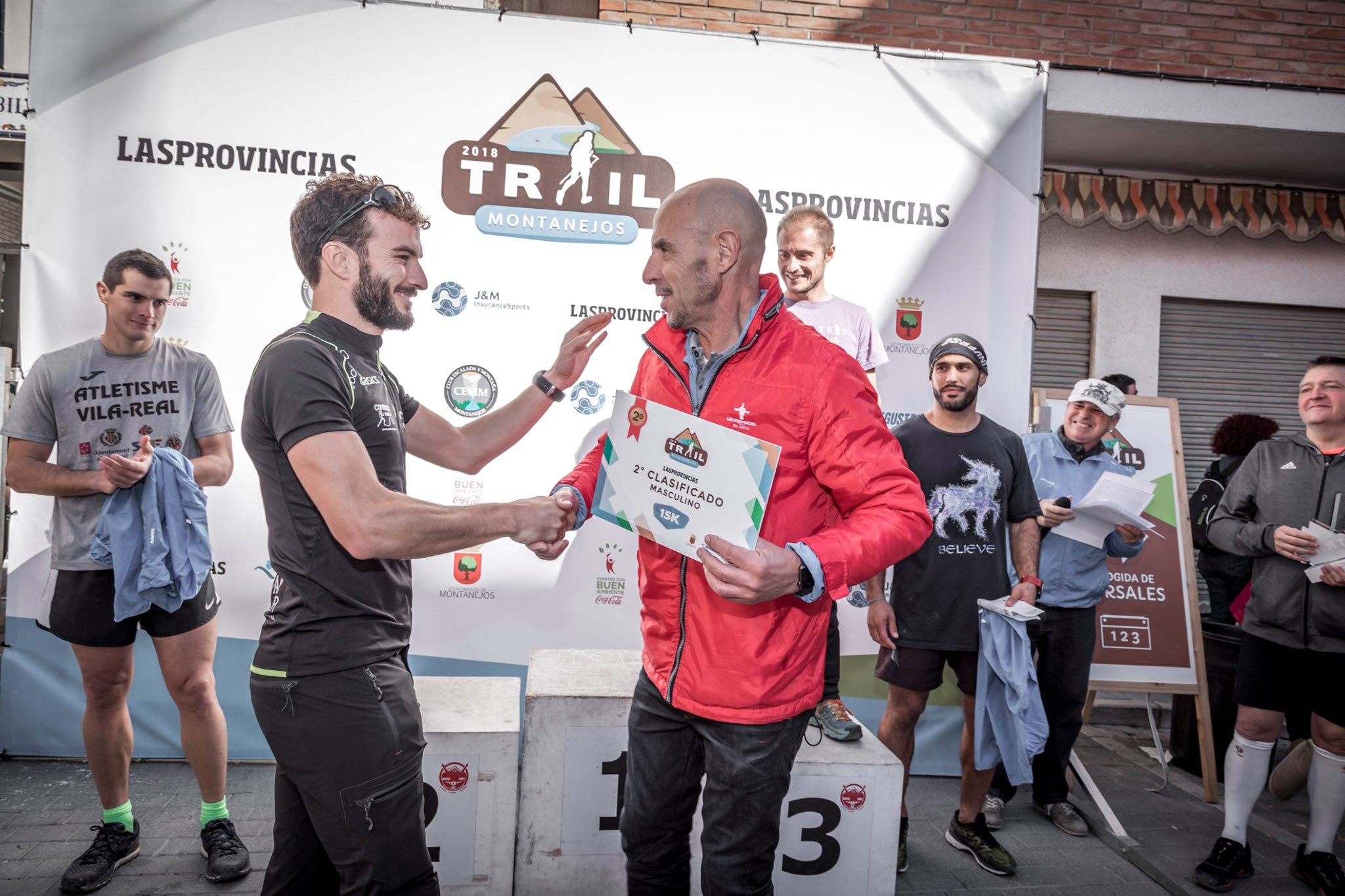 Galería de fotos de la llegada a meta de la carrera de 15 kilómetros del Trail de Montanejos 2018