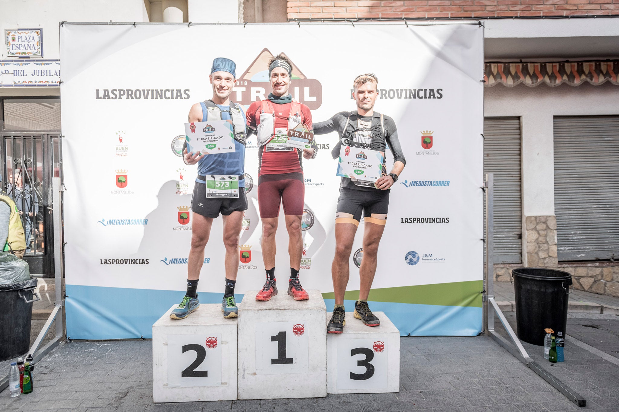 Galería de fotos de la llegada a meta de la carrera de 30 kilómetros del Trail de Montanejos 2018