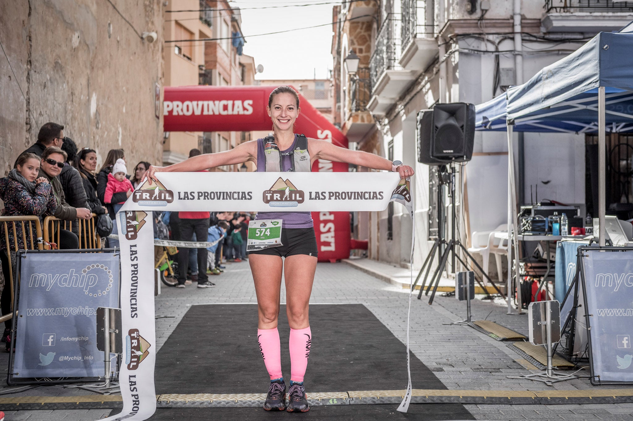 Galería de fotos de la llegada a meta de la carrera de 30 kilómetros del Trail de Montanejos 2018