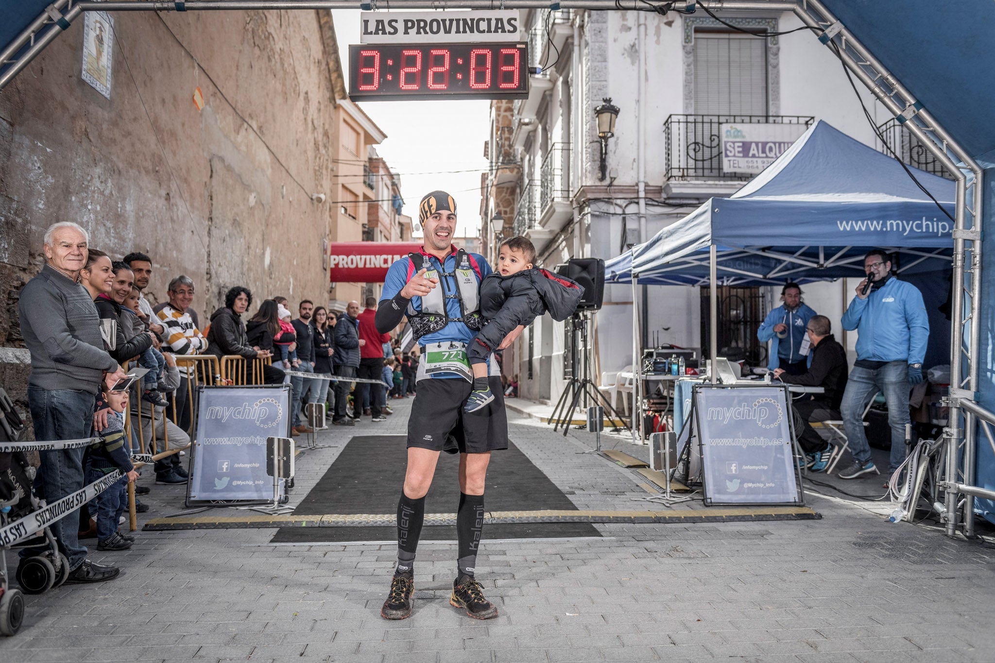 Galería de fotos de la llegada a meta de la carrera de 30 kilómetros del Trail de Montanejos 2018