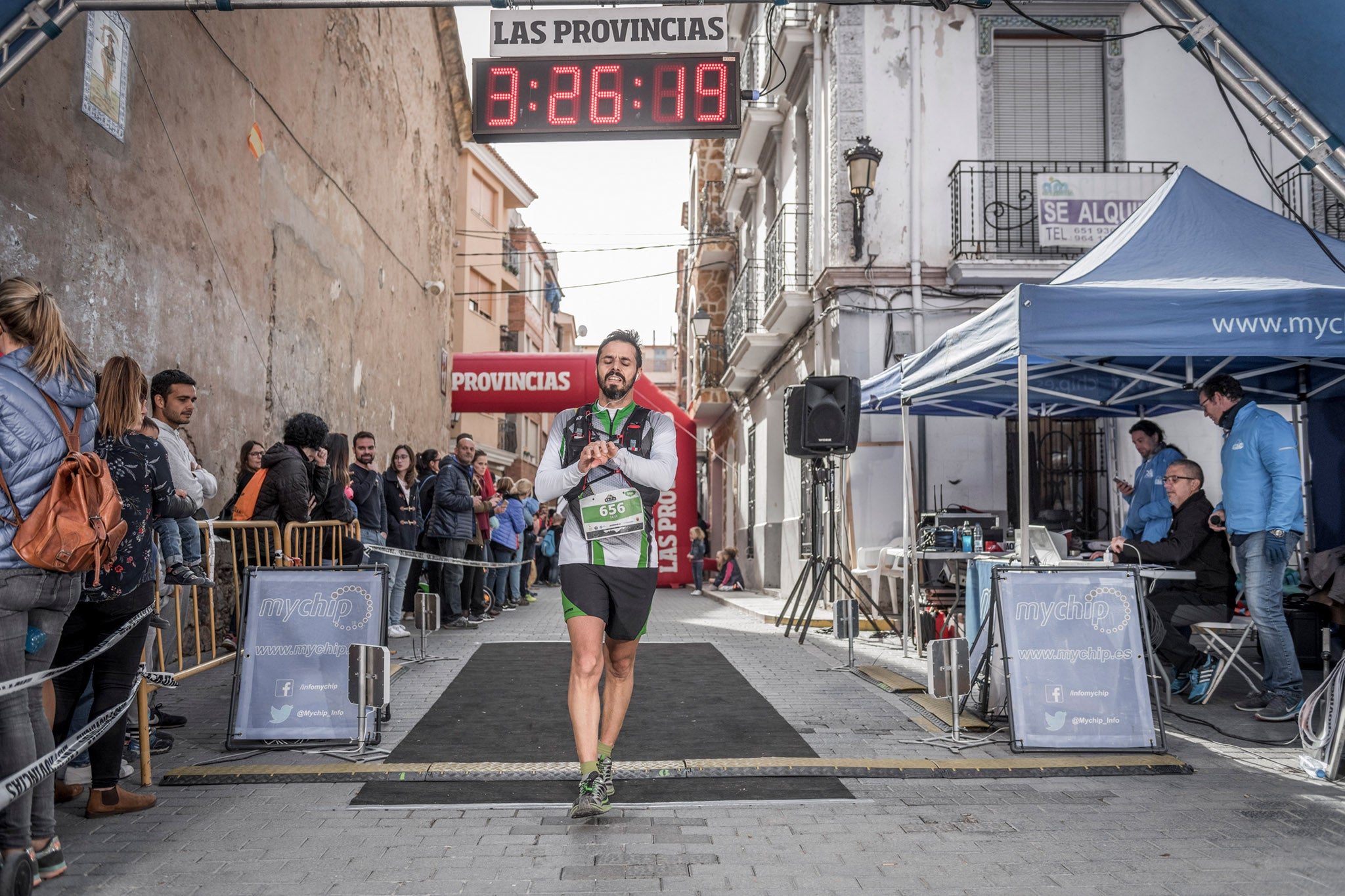 Galería de fotos de la llegada a meta de la carrera de 30 kilómetros del Trail de Montanejos 2018