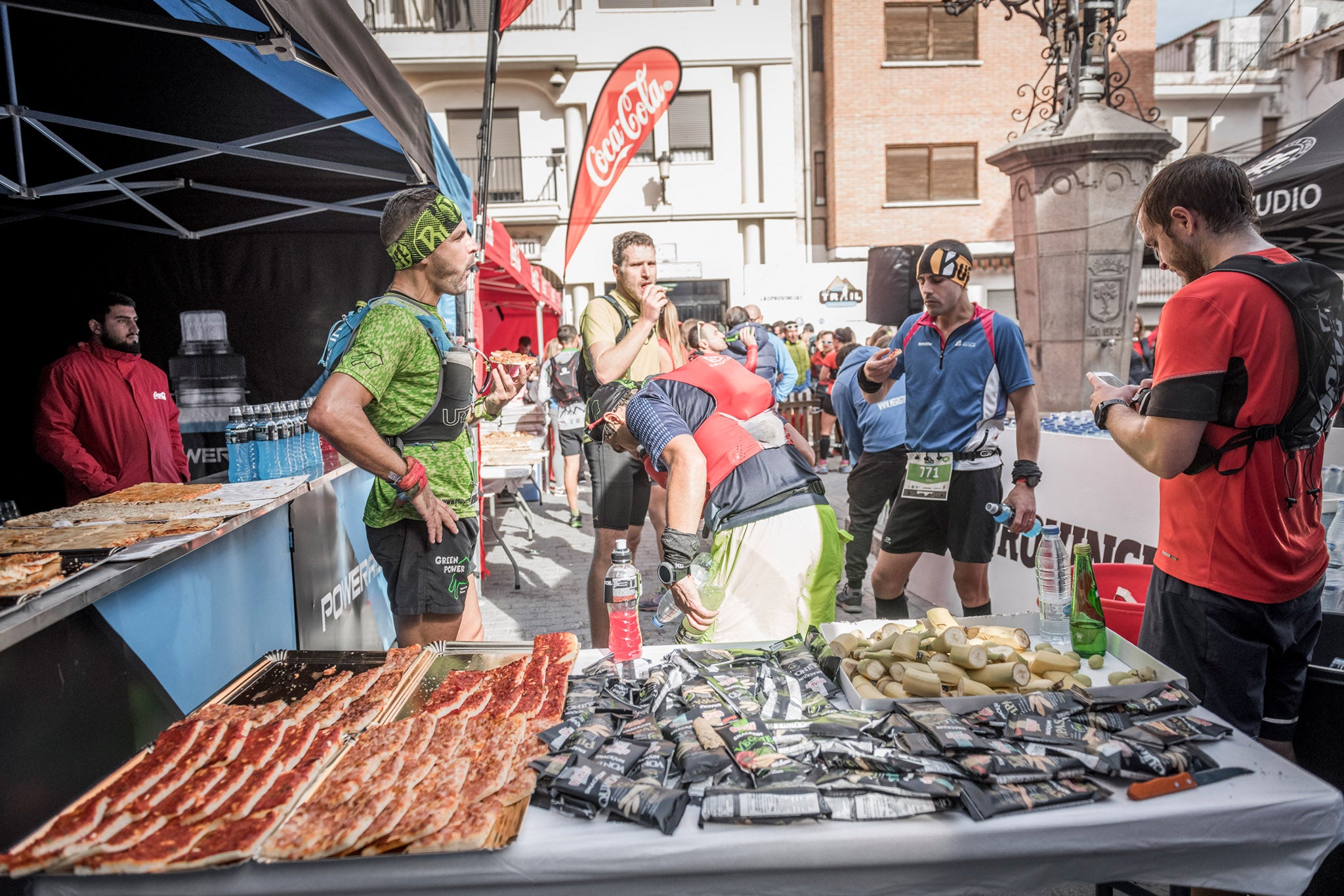 Galería de fotos de la llegada a meta de la carrera de 30 kilómetros del Trail de Montanejos 2018