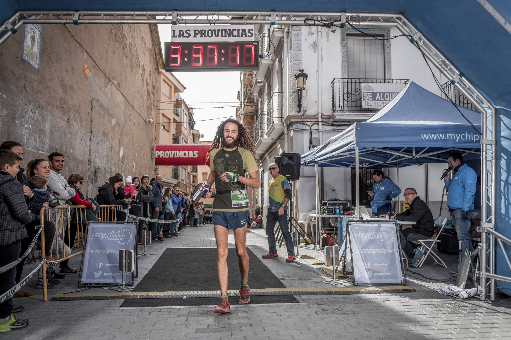 Galería de fotos de la llegada a meta de la carrera de 30 kilómetros del Trail de Montanejos 2018