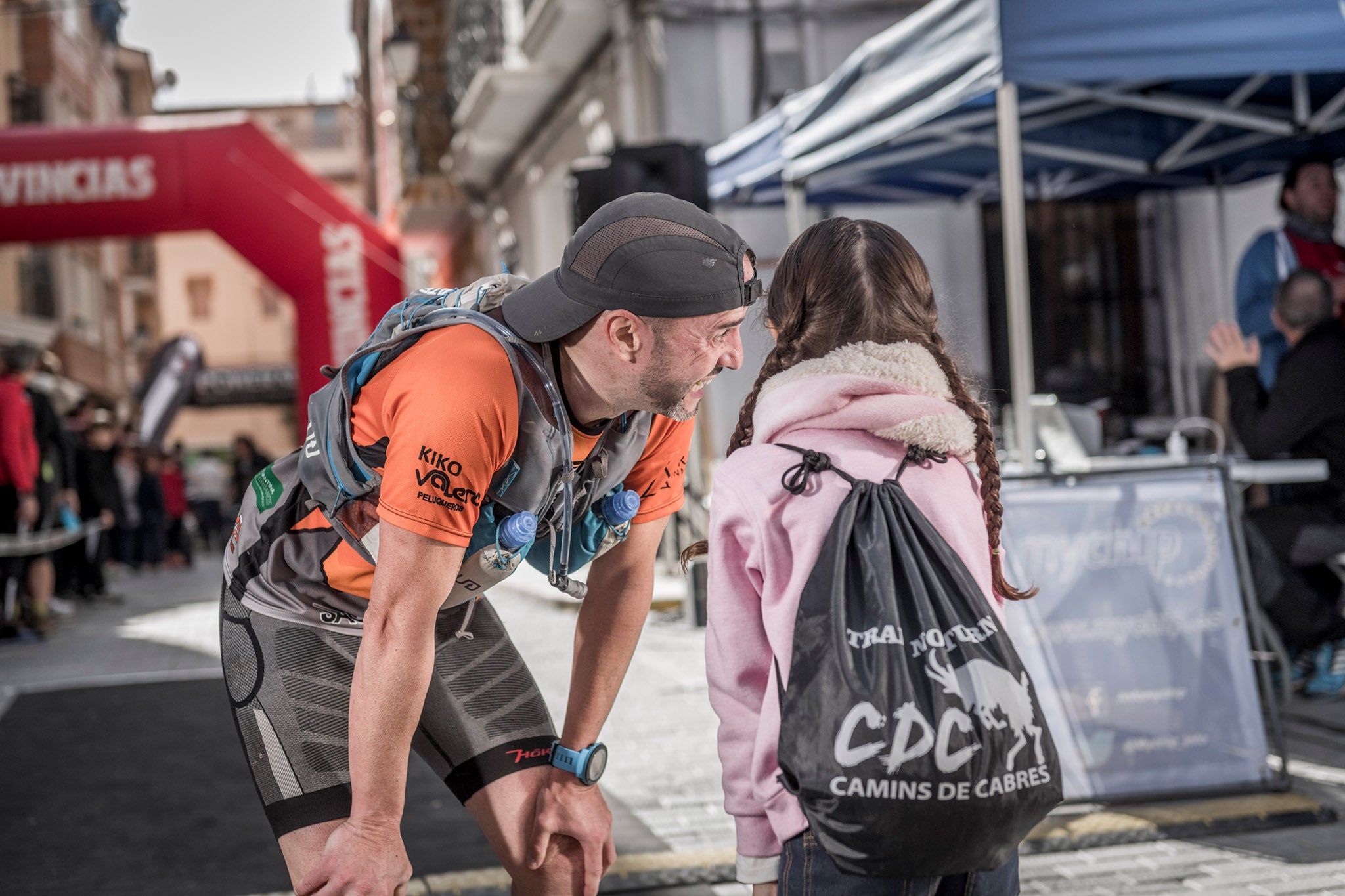 Galería de fotos de la llegada a meta de la carrera de 30 kilómetros del Trail de Montanejos 2018