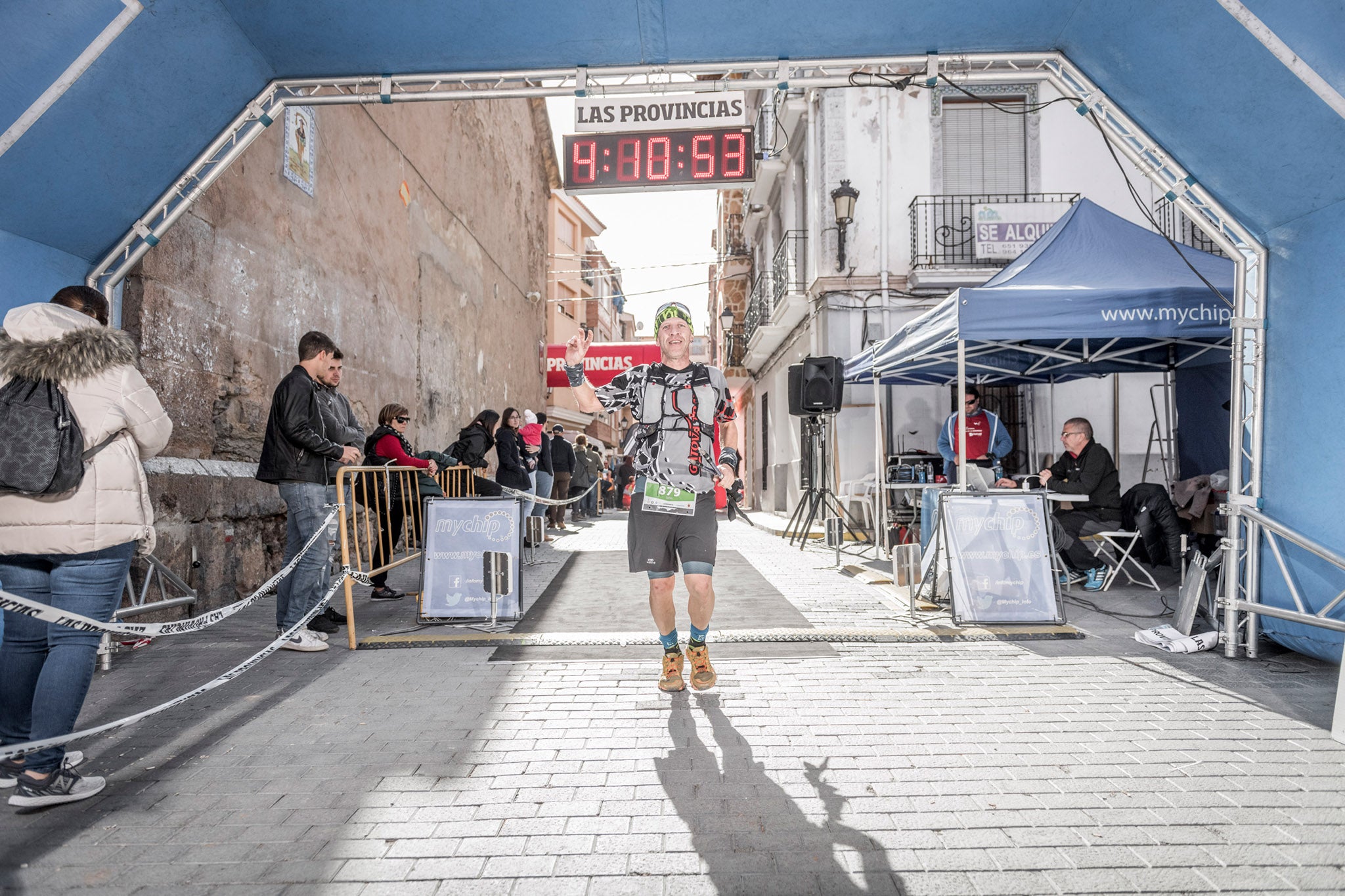 Galería de fotos de la llegada a meta de la carrera de 30 kilómetros del Trail de Montanejos 2018