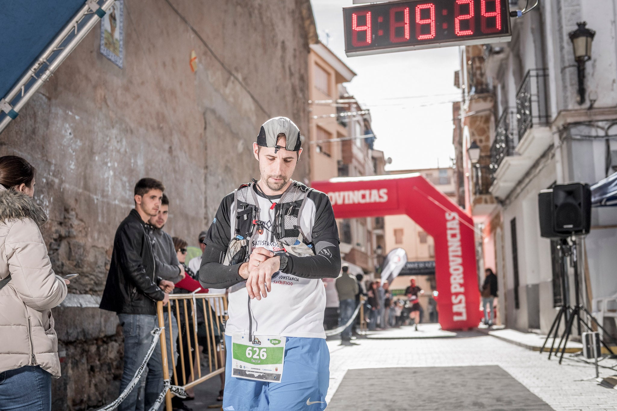 Galería de fotos de la llegada a meta de la carrera de 30 kilómetros del Trail de Montanejos 2018