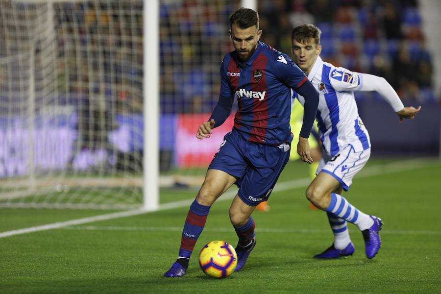 Imágenes del partido de la duodécima jornada de Liga en el Ciutat de València