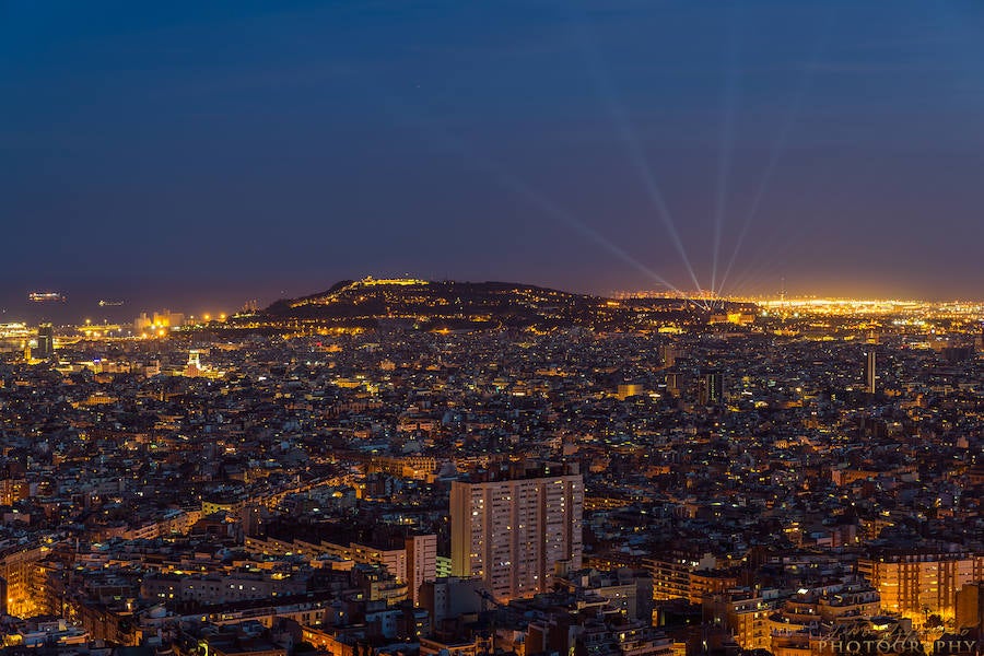 10. Barcelona de noche.