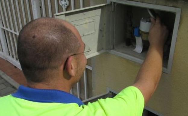 Control de un contador de agua.